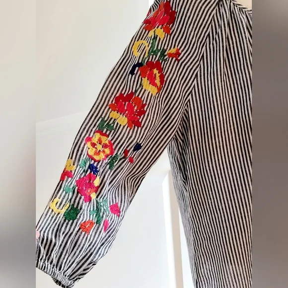 🌺Westport Navy Blue & White Striped Top - Picture 6 of 9